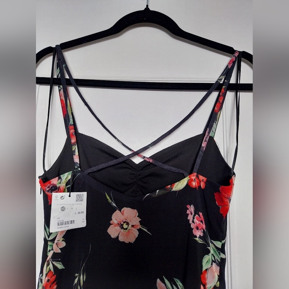 Womans floral dress - Picture 3 of 5